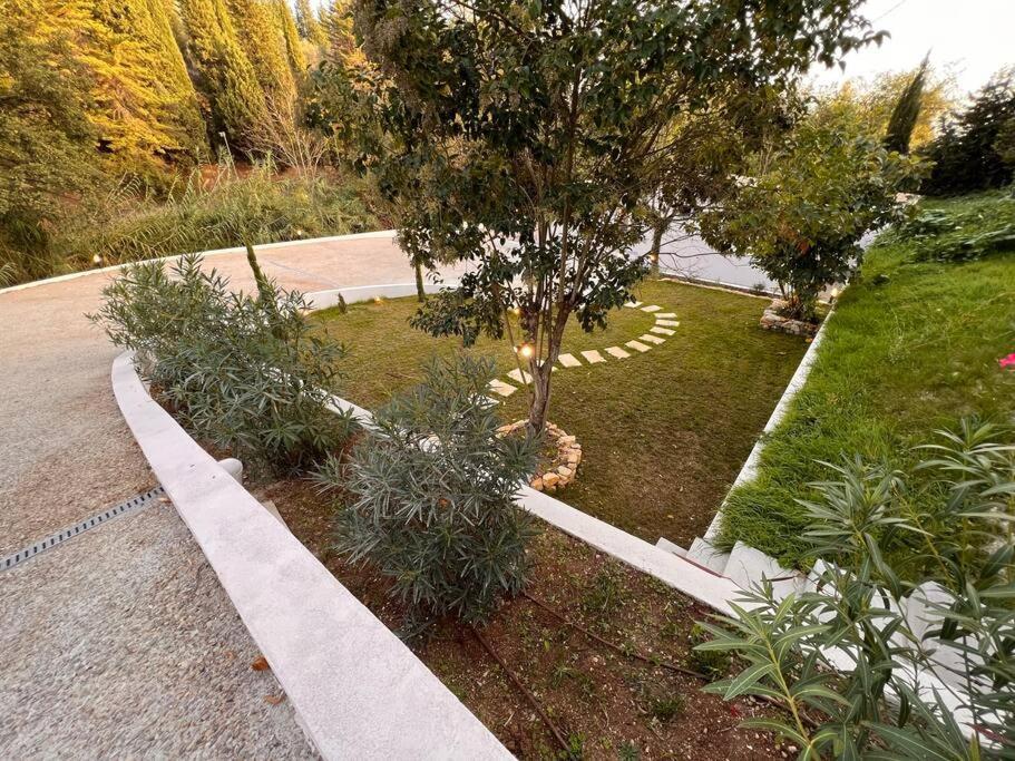 Chaleureux Avec Jacuzzi En Pleine Nature