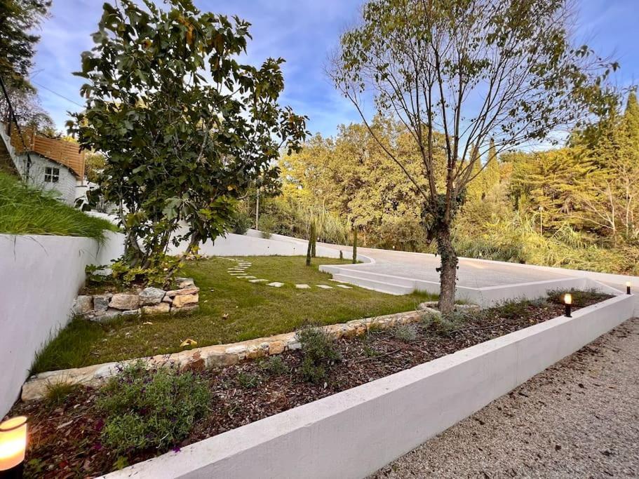 Chaleureux Avec Jacuzzi En Pleine Nature Holiday home Grasse